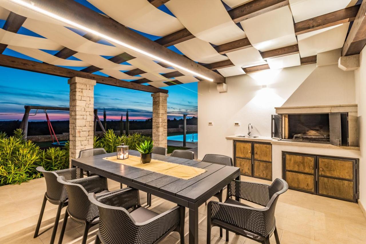 Villa Eleonora, Luxury Villa In Visnjan, Zuzici, Near Porec Luaran gambar